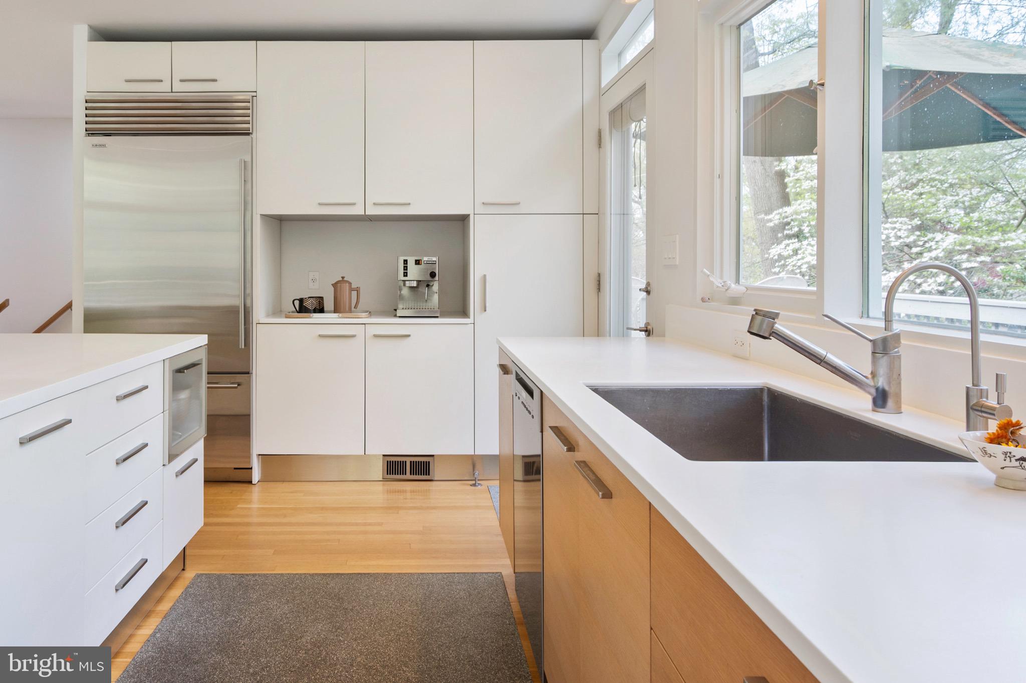 HOLLIN HILLS - Residential