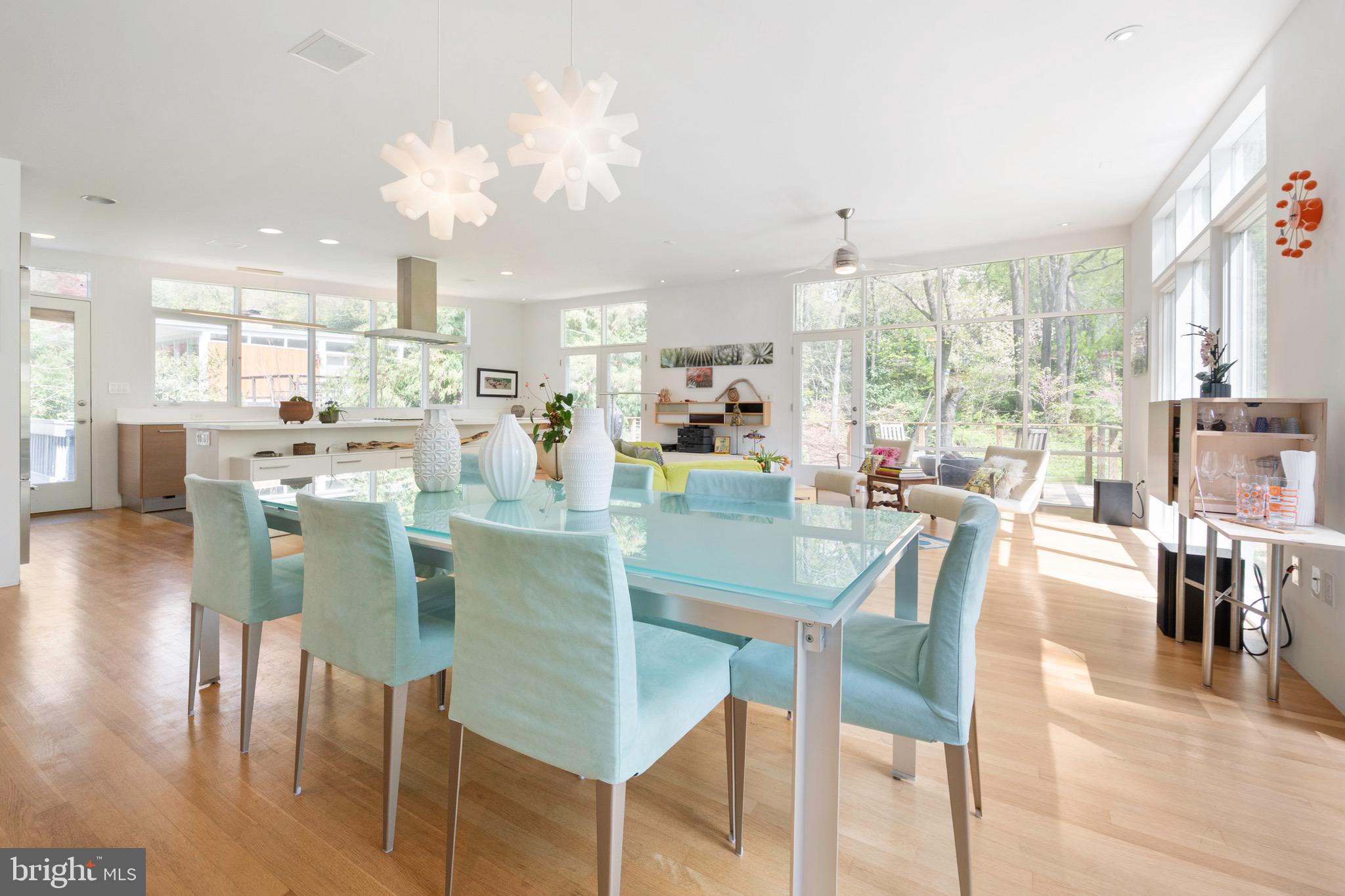 HOLLIN HILLS - Residential