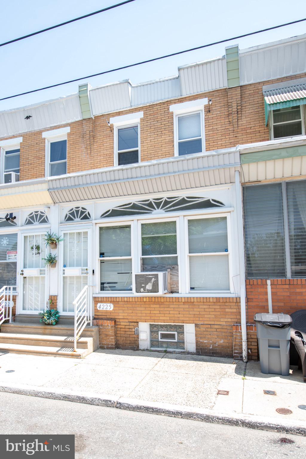 FRANKFORD - Residential