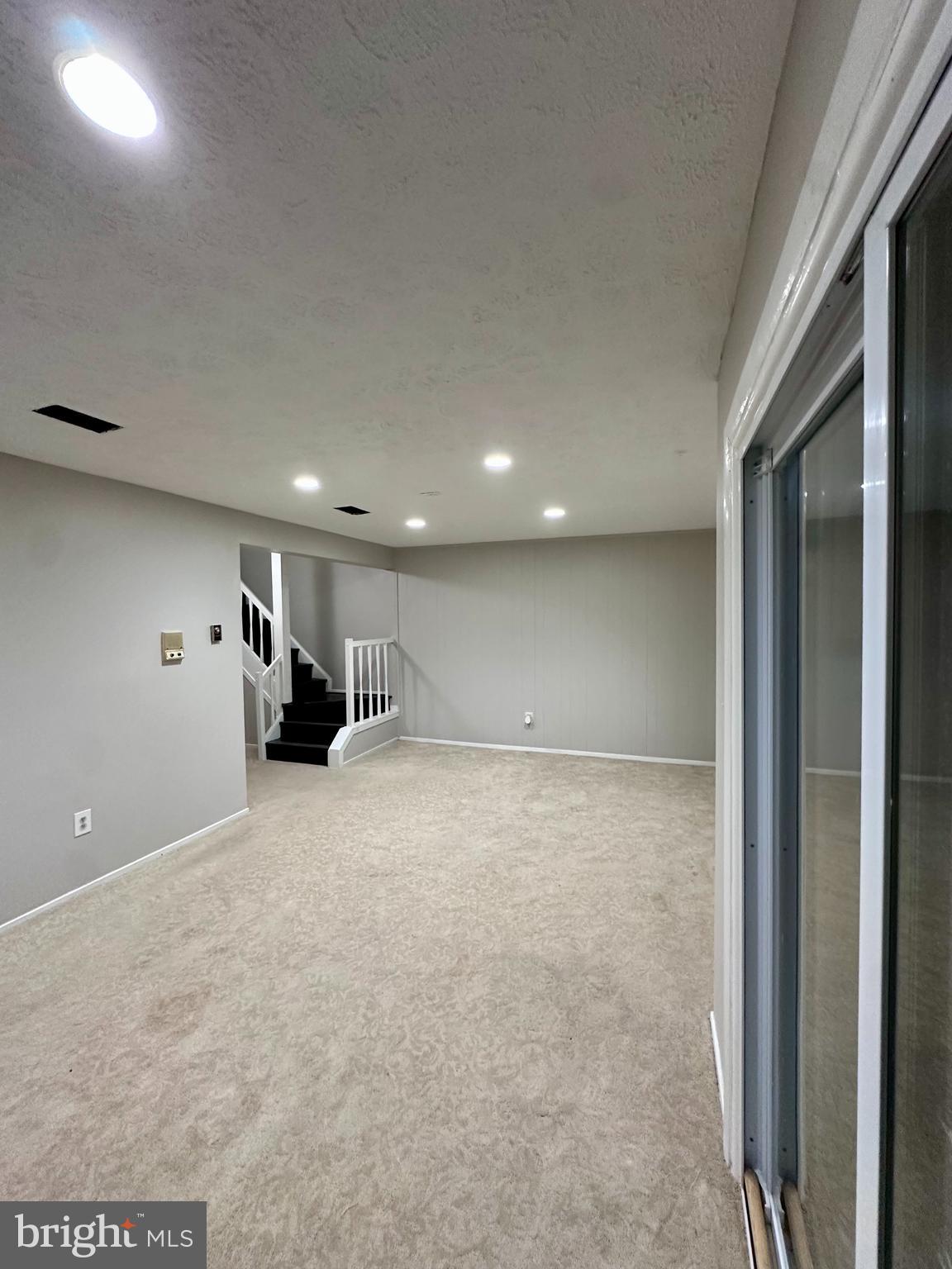 RESTON - Residential Lease