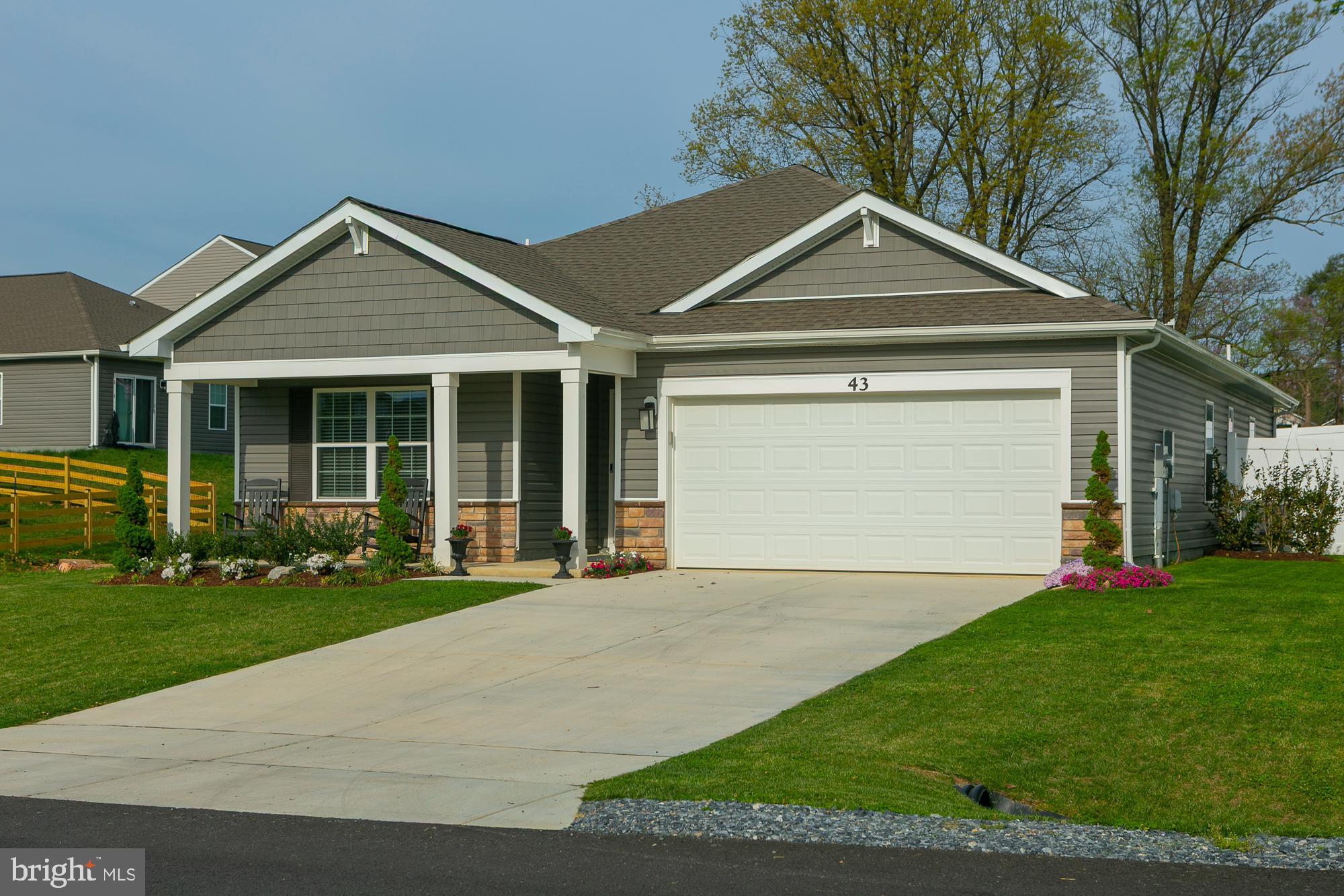 MAGNOLIA SPRINGS - Residential