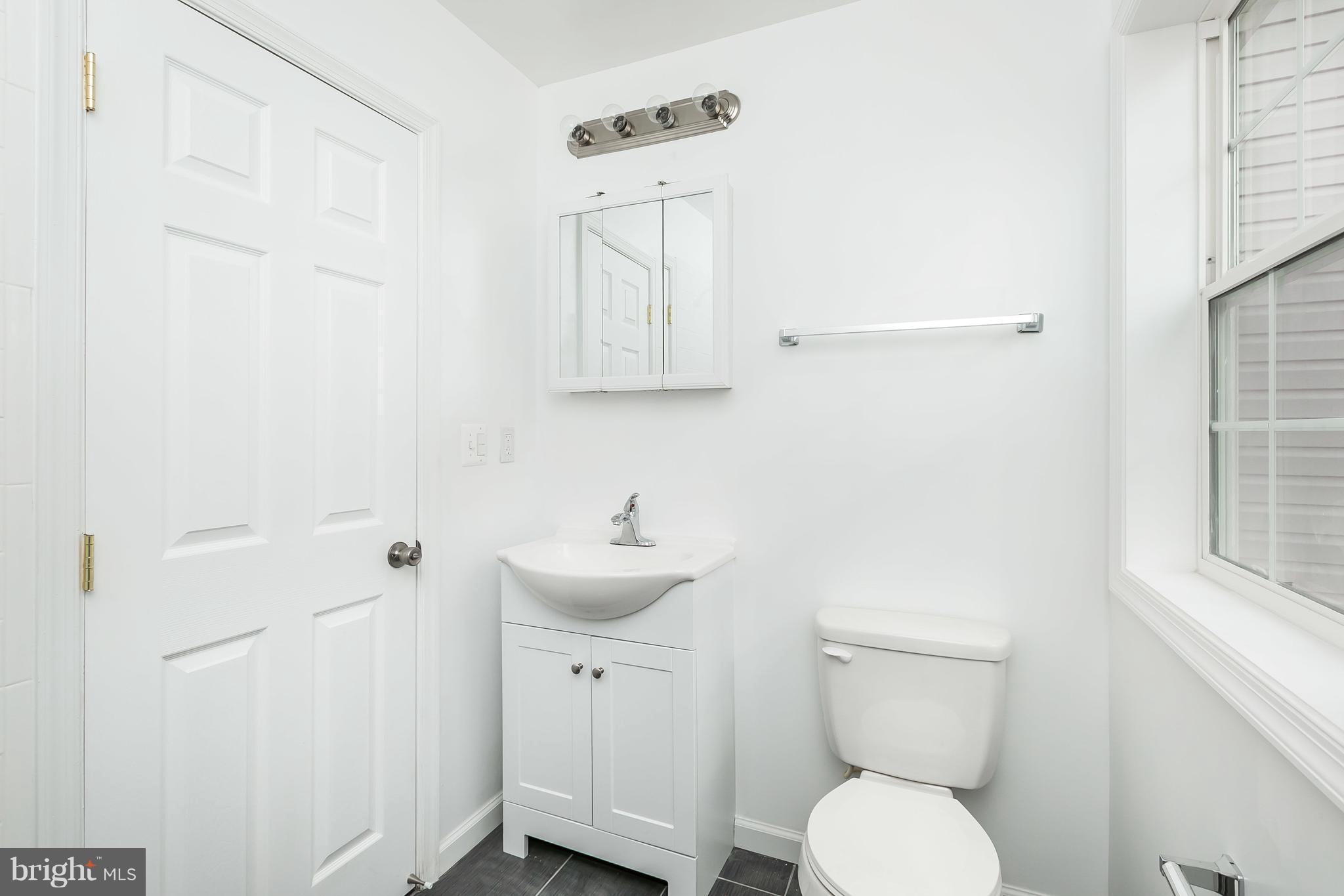 ROLLINSDALE - Residential Lease