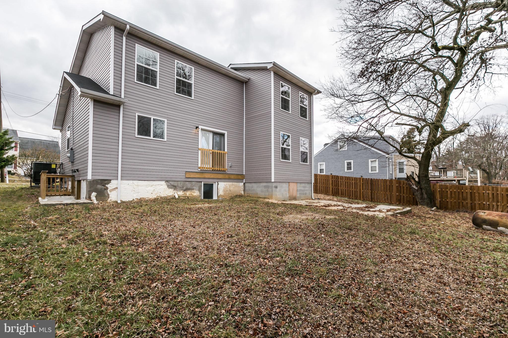 ROLLINSDALE - Residential Lease