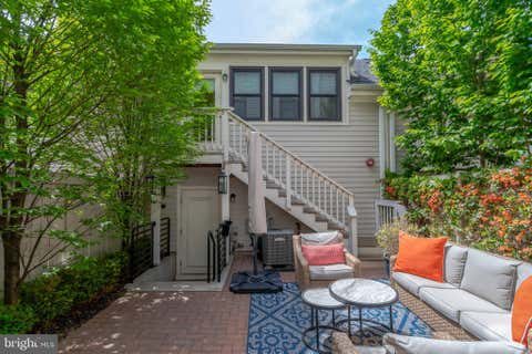 Townhouse For Sale - 2104 Main Line Boulevard<br/> ALEXANDRIA, VA 22301