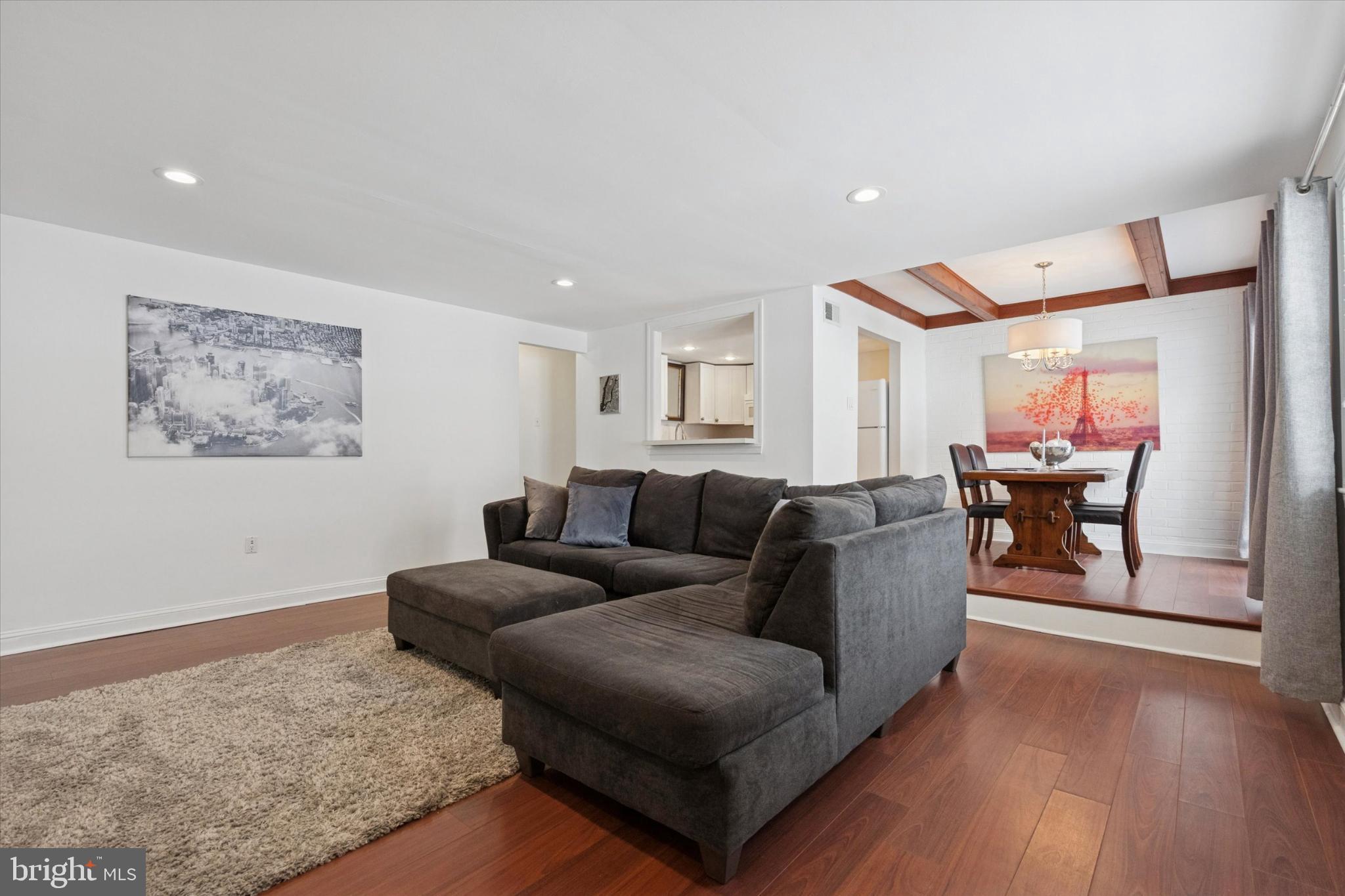 YARDLEY COMMONS - Residential