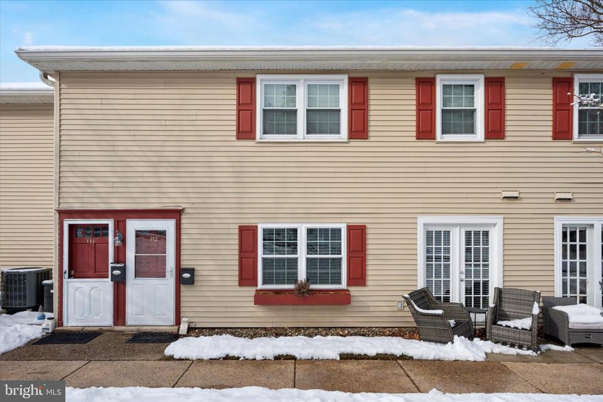 * OPEN HOUSE - Saturday 1/24 1-3 PM. * First floor, updated 2-bedroom unit in Yardley Commons! Hardwood floors flow through the living room, dining room, kitchen, hallway, and bath, while custom built-in cabinetry adds character and storage to the airy living space. A formal dining area leads into the well-appointed kitchen, ideal for both everyday living and entertaining. The primary bedroom offers ample closet space, and the second bedroom is perfect for a guest room, home office, or exercise space. Residents enjoy access to community amenities including an outdoor pool, clubhouse, and scenic walking and biking paths with direct access to the canal and towpath. Ideally located within walking distance to the train station and downtown Yardley’s shops, cafés, and riverside dining, with easy access to I-295, I-95, Route 1, Philadelphia, New York, Princeton, and Trenton Mercer Airport. Laundry with a full-size washer and dryer is included, and the association handles lawn care, snow removal, and trash for low-maintenance living.