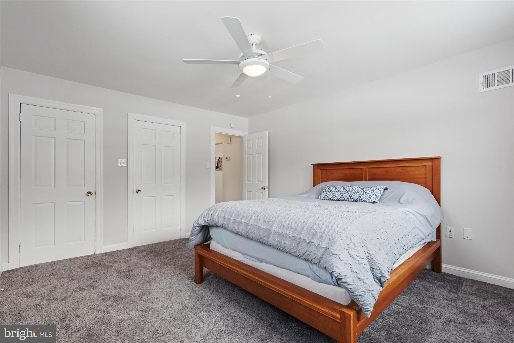 YARDLEY COMMONS - Residential