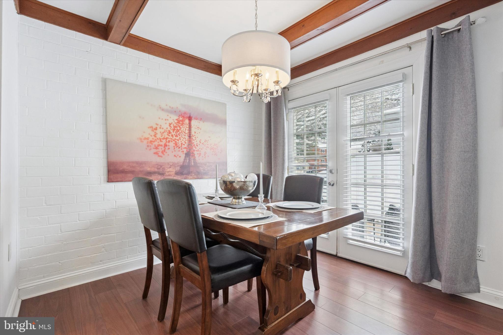 YARDLEY COMMONS - Residential