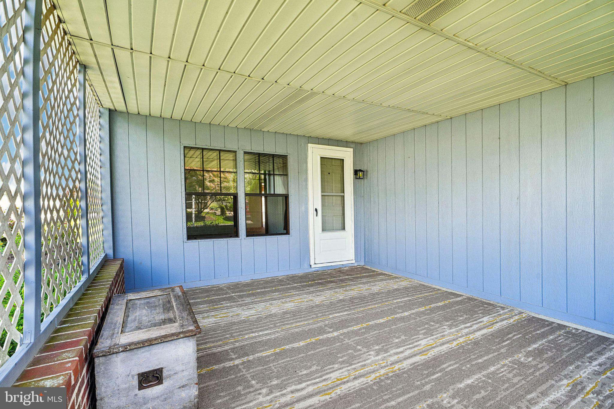 713 CYPRESS COURT