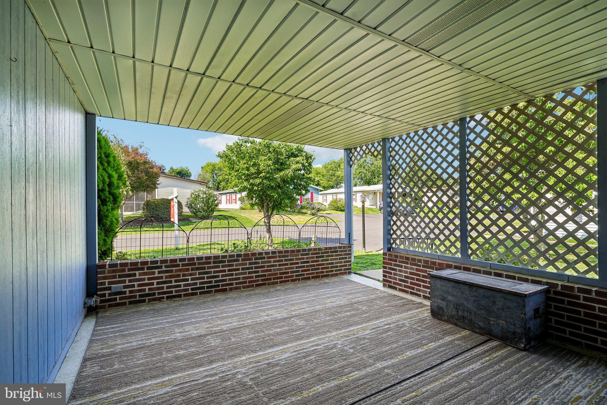 713 CYPRESS COURT