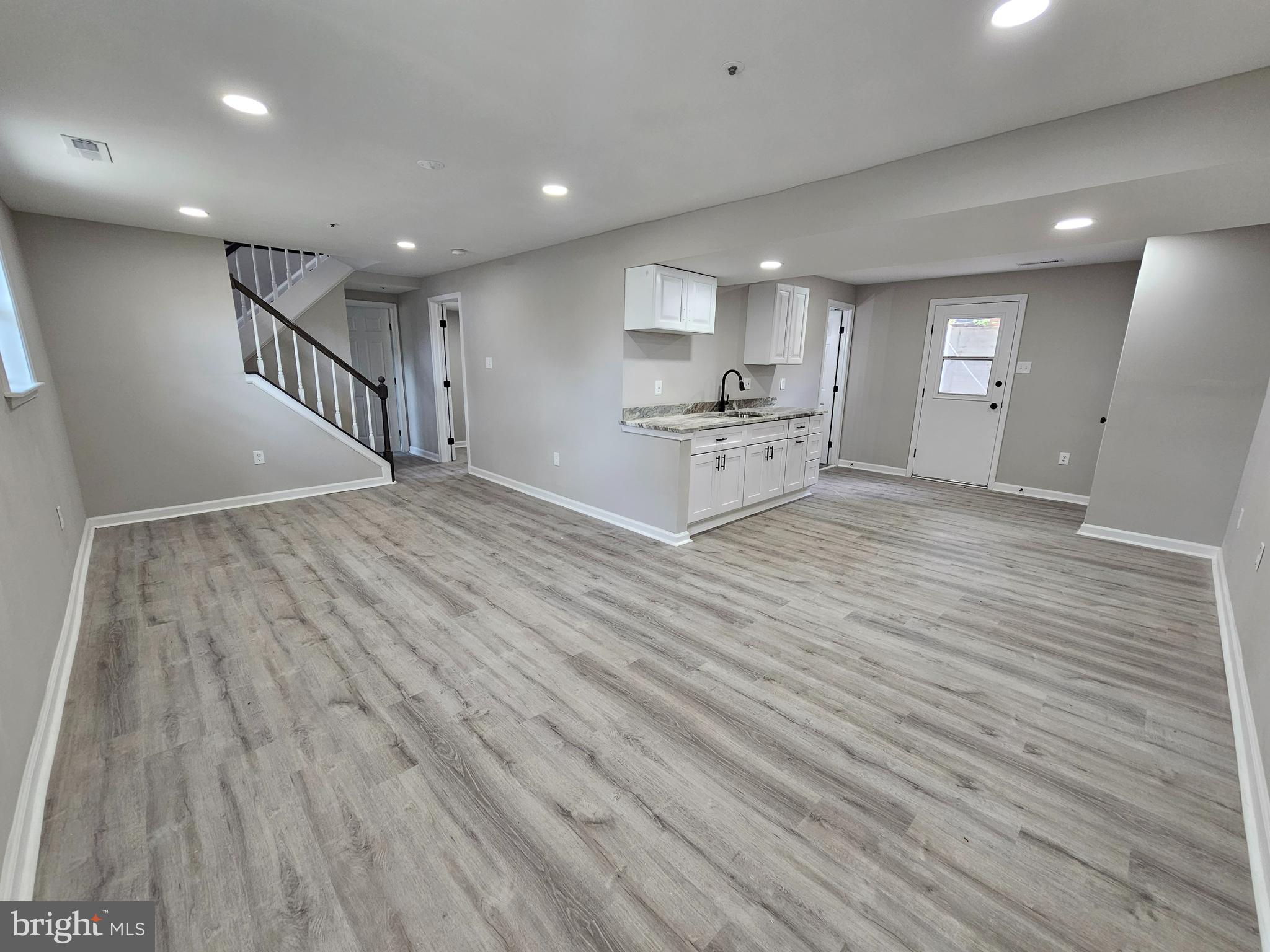 BEACON HEIGHTS - Residential