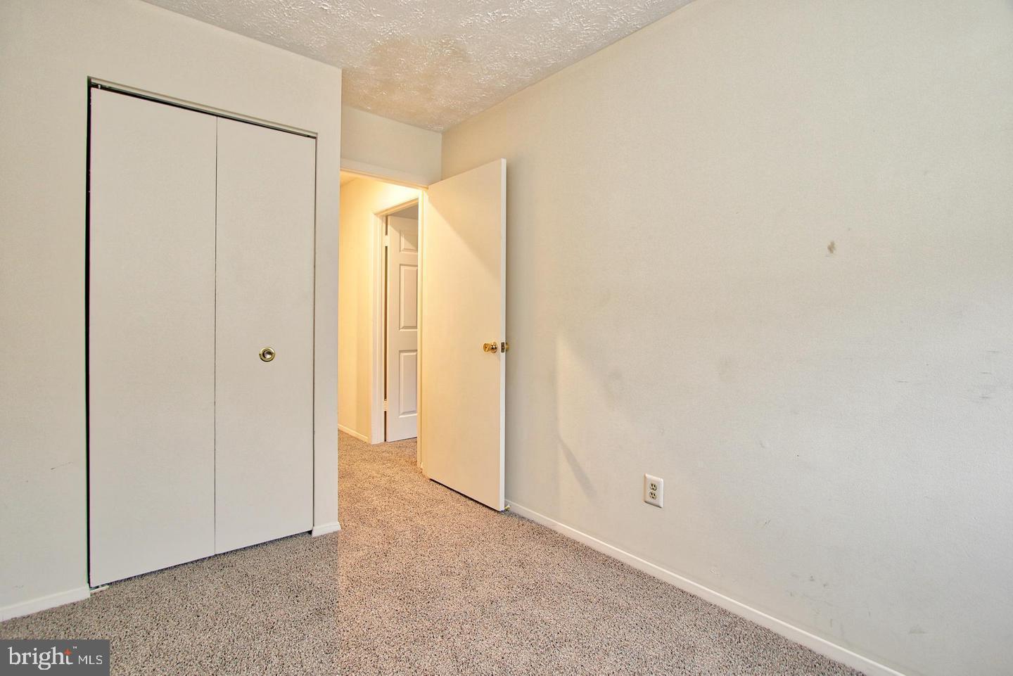 OAKHURST - Residential Lease