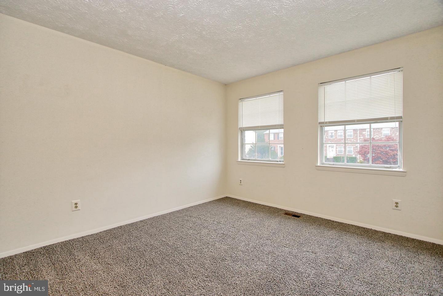 OAKHURST - Residential Lease