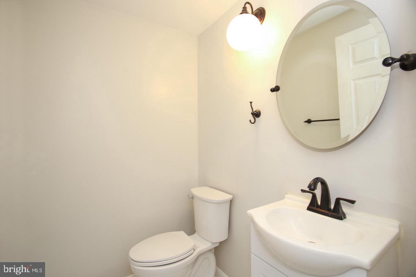 OAKHURST - Residential Lease