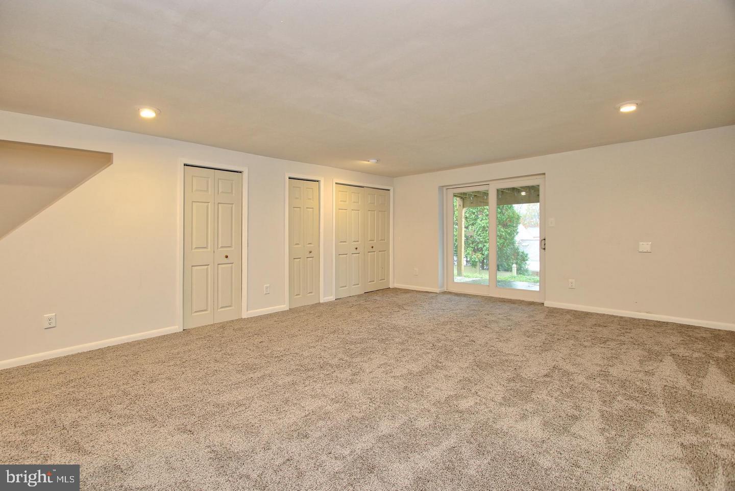 OAKHURST - Residential Lease