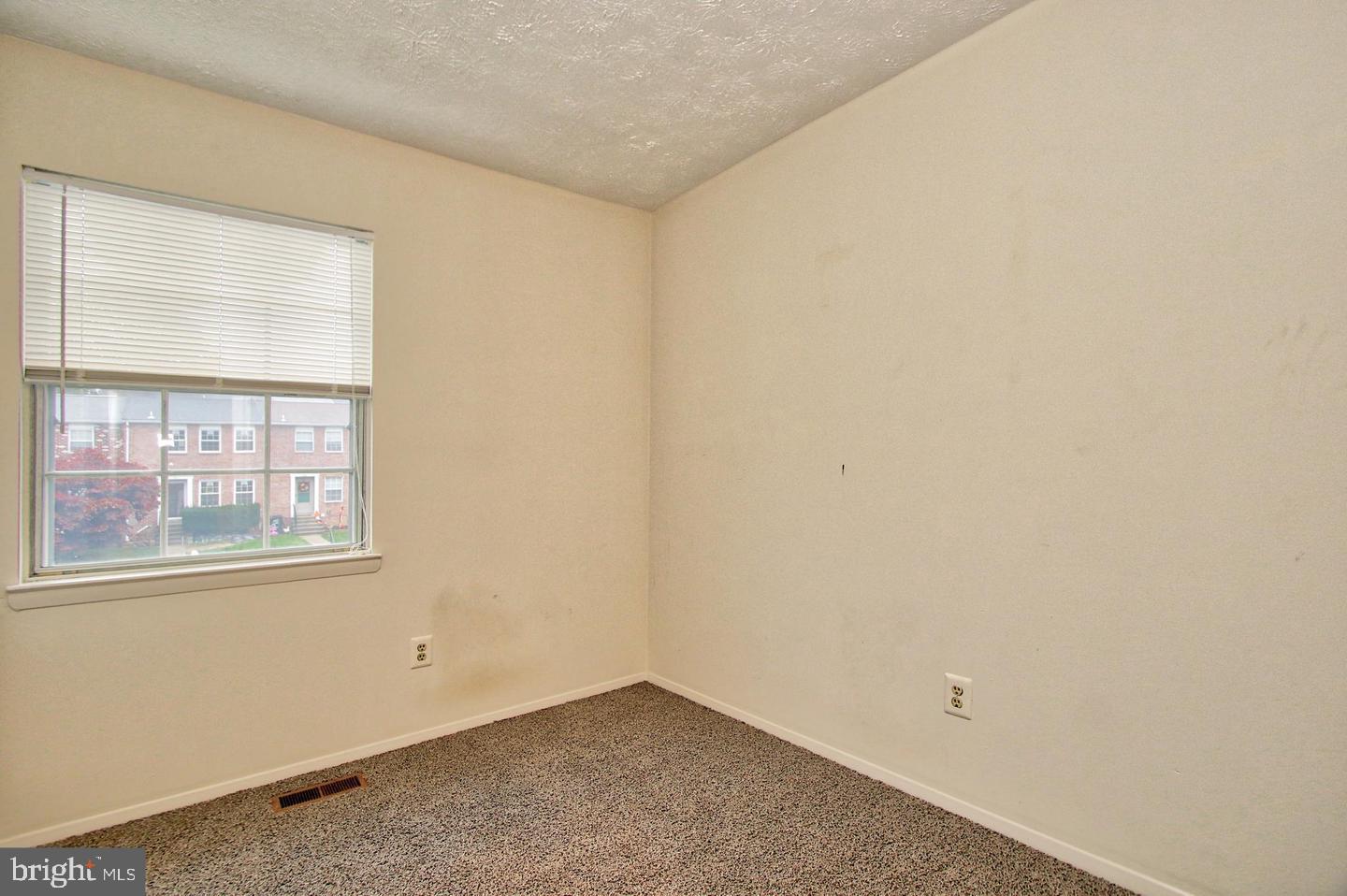 OAKHURST - Residential Lease