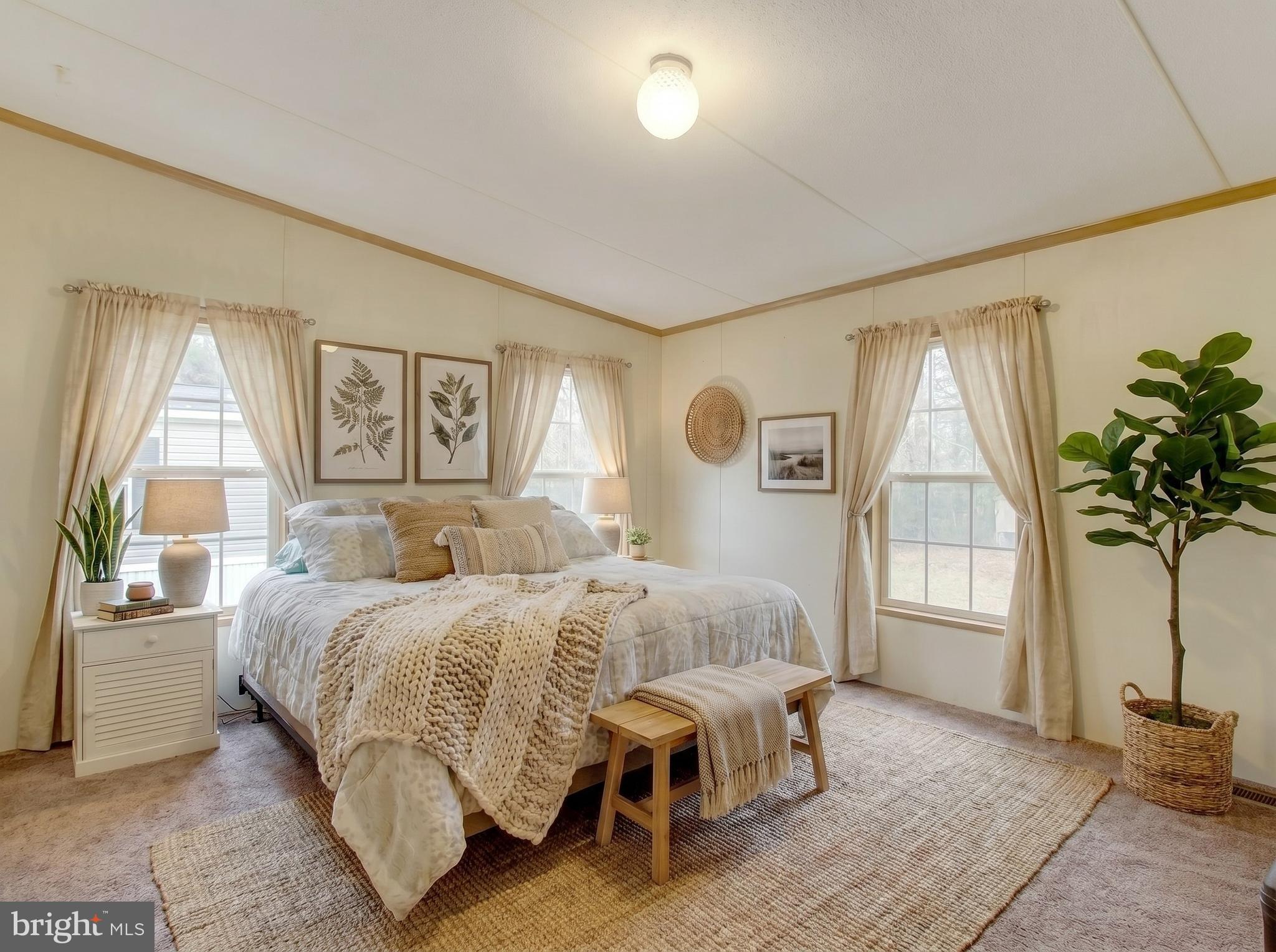 110 FROG POND HOLLOW