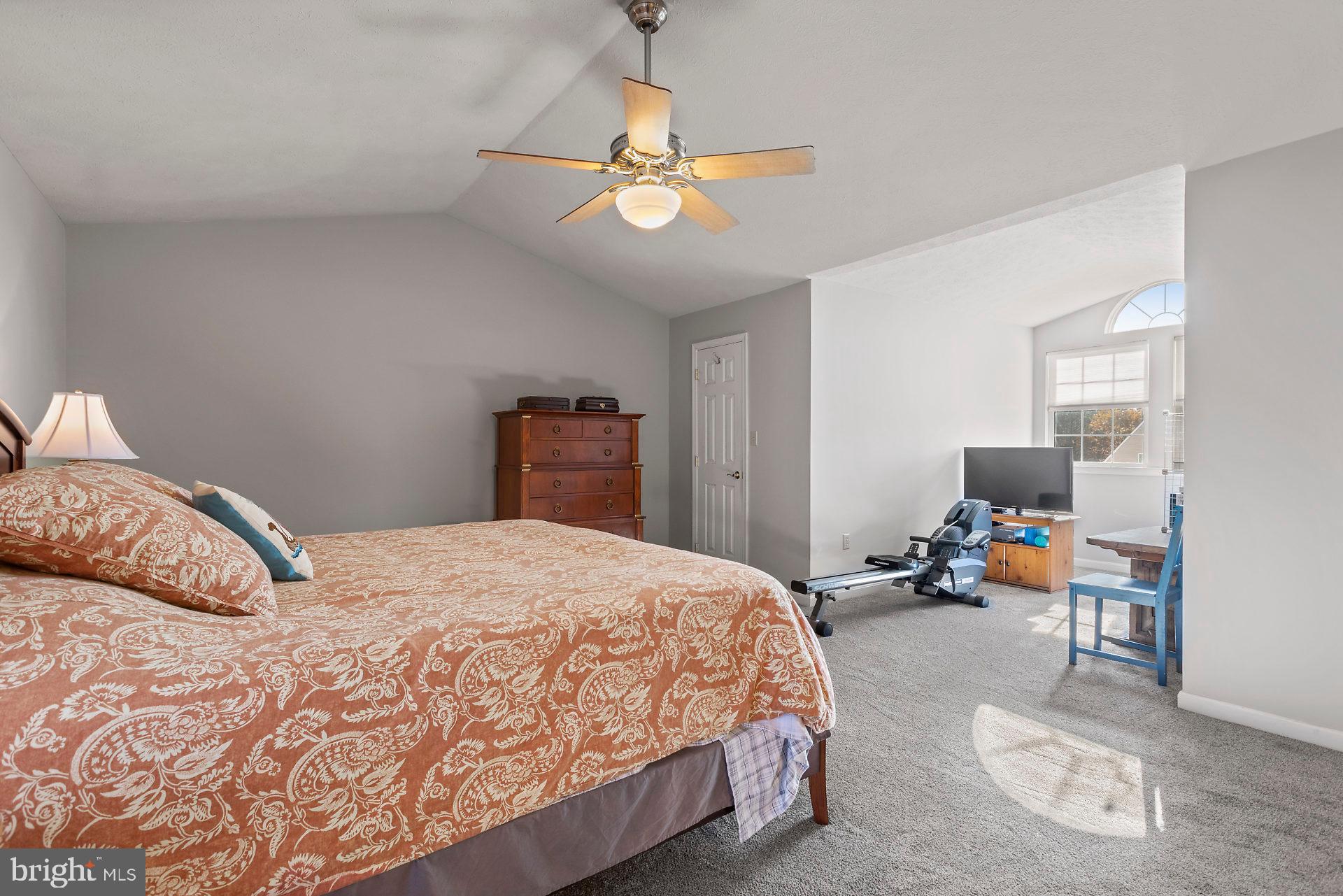 HICKORY HILLS NORTH - Residential