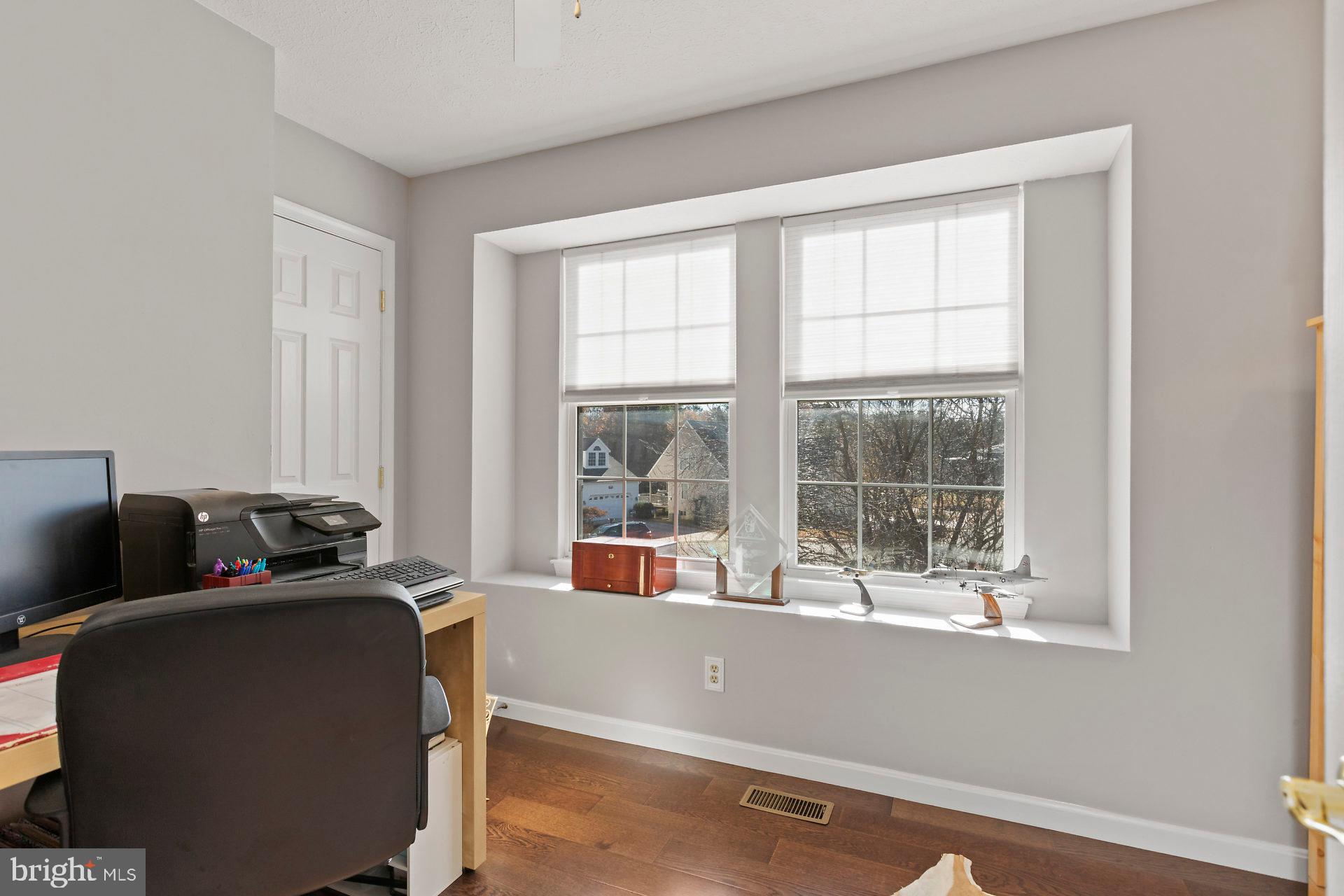 HICKORY HILLS NORTH - Residential