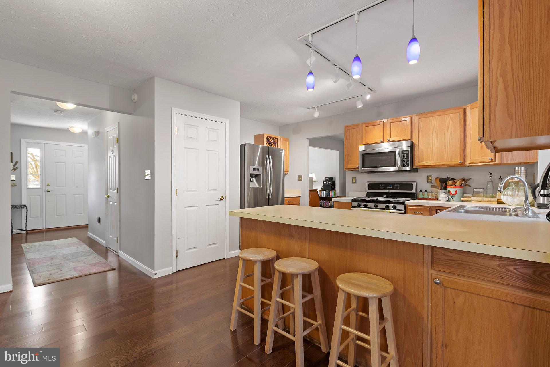 HICKORY HILLS NORTH - Residential