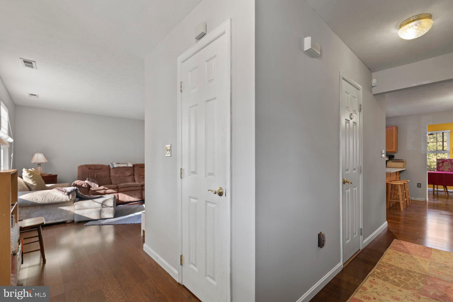 HICKORY HILLS NORTH - Residential