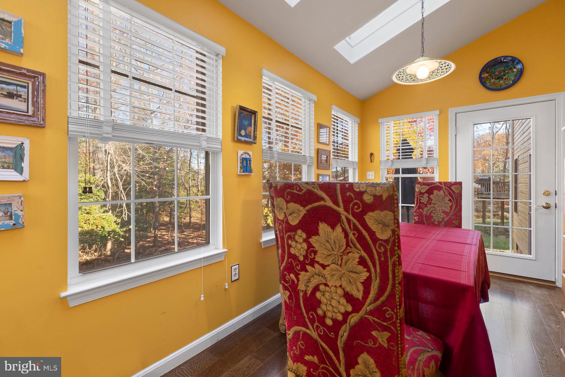 HICKORY HILLS NORTH - Residential