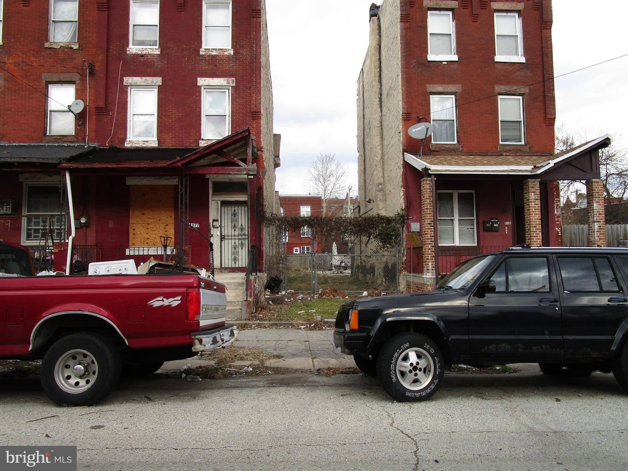 WEST PHILADELPHIA - Land