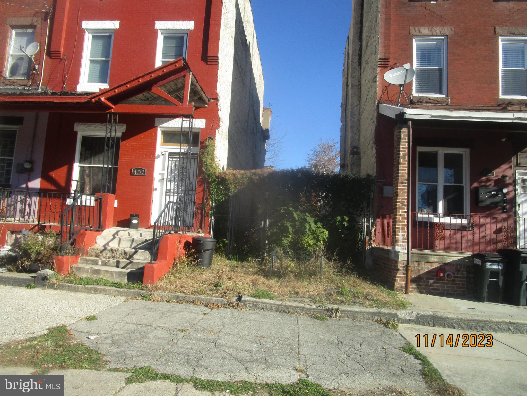 WEST PHILADELPHIA - Land