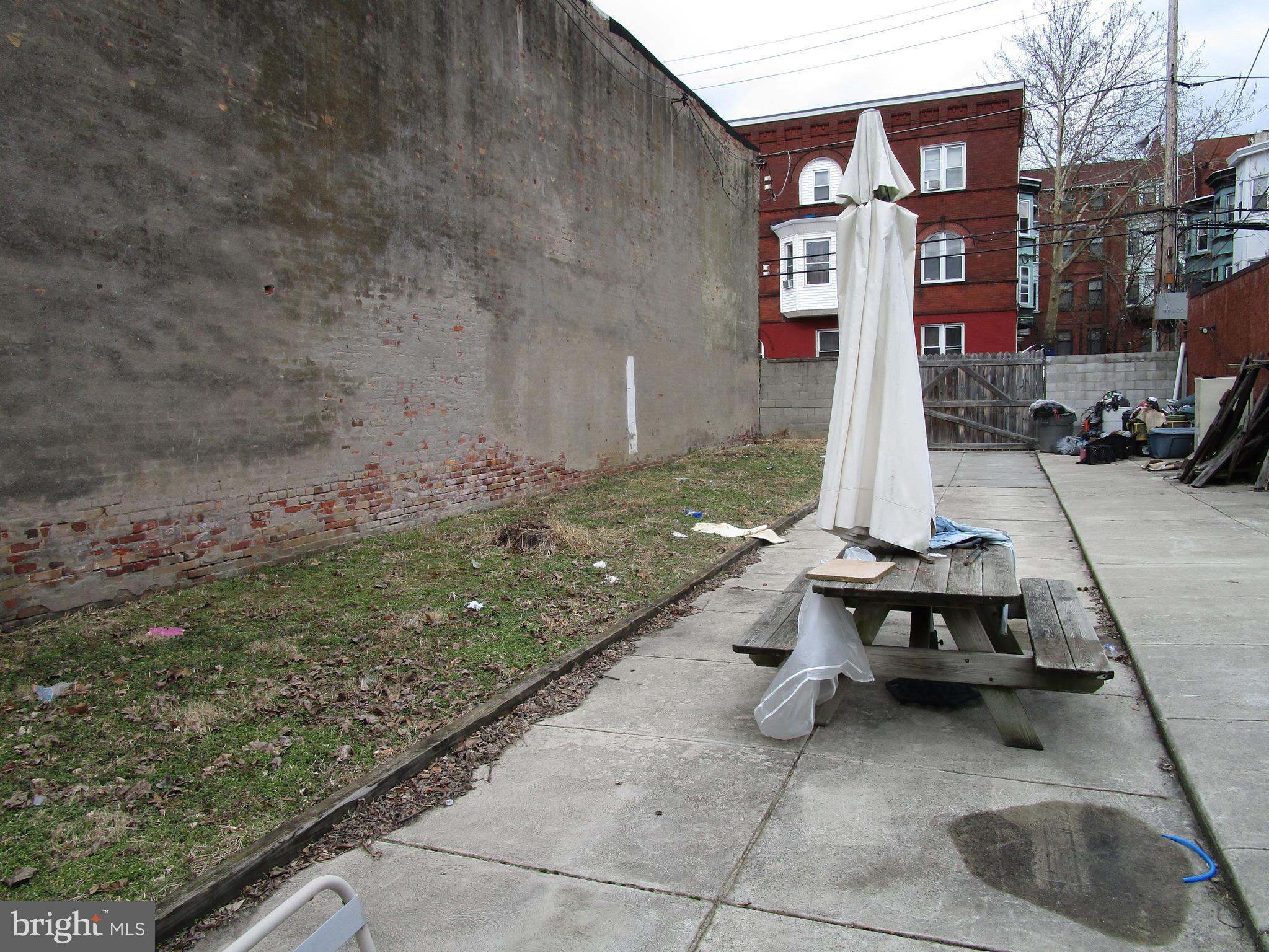 WEST PHILADELPHIA - Land