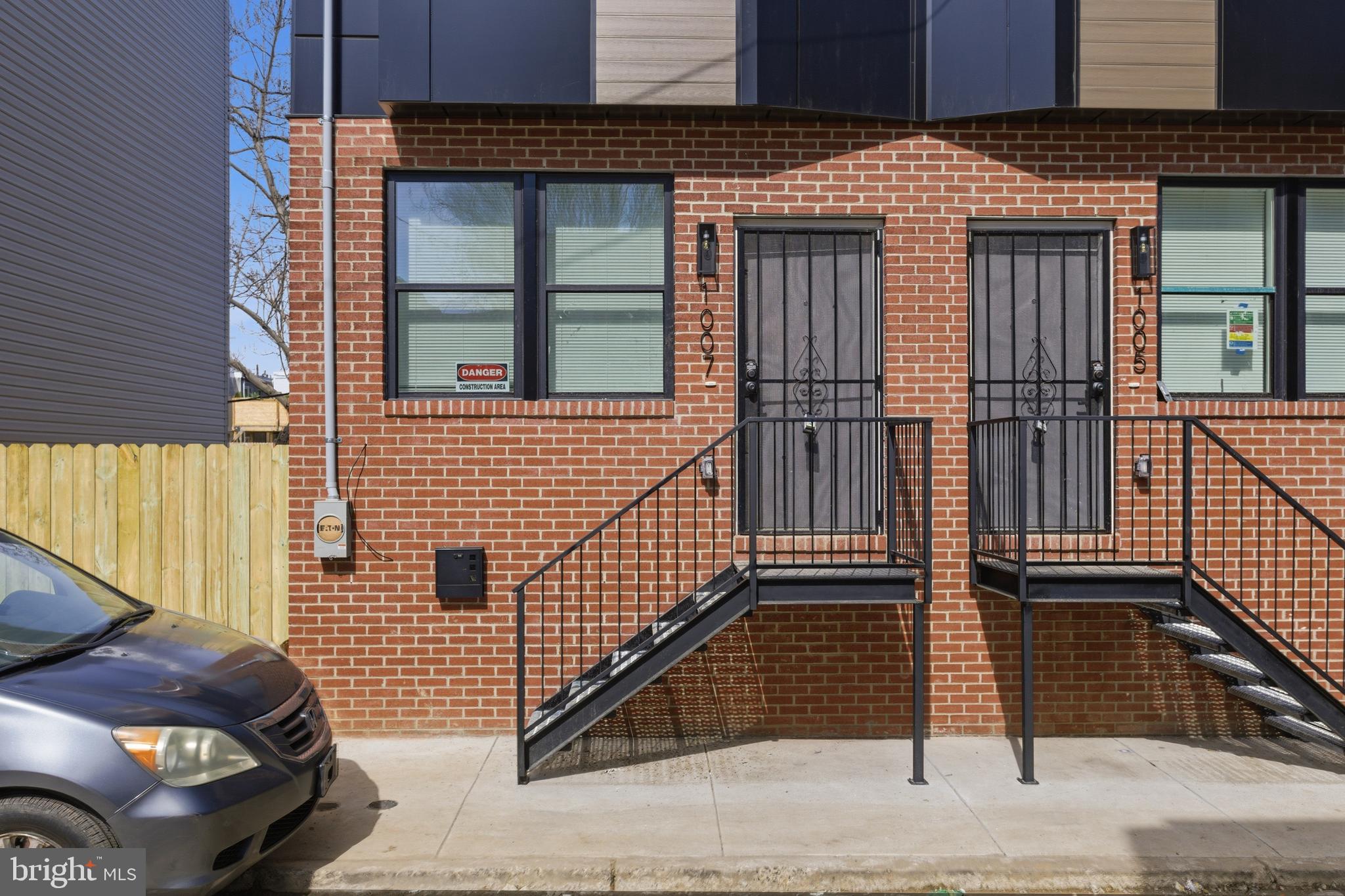 1032 W ORLEANS STREET