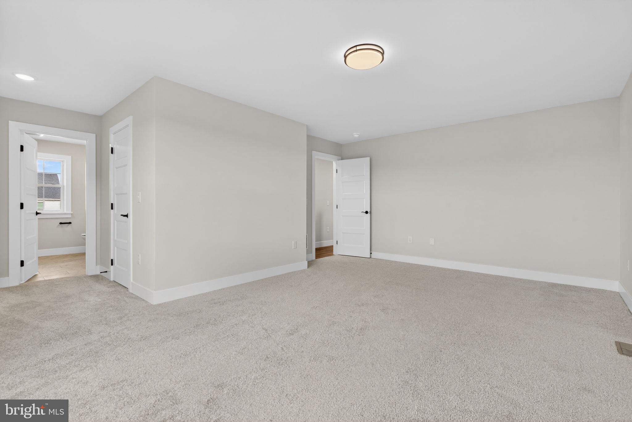 RIVER RIDGE HILLS - Residential