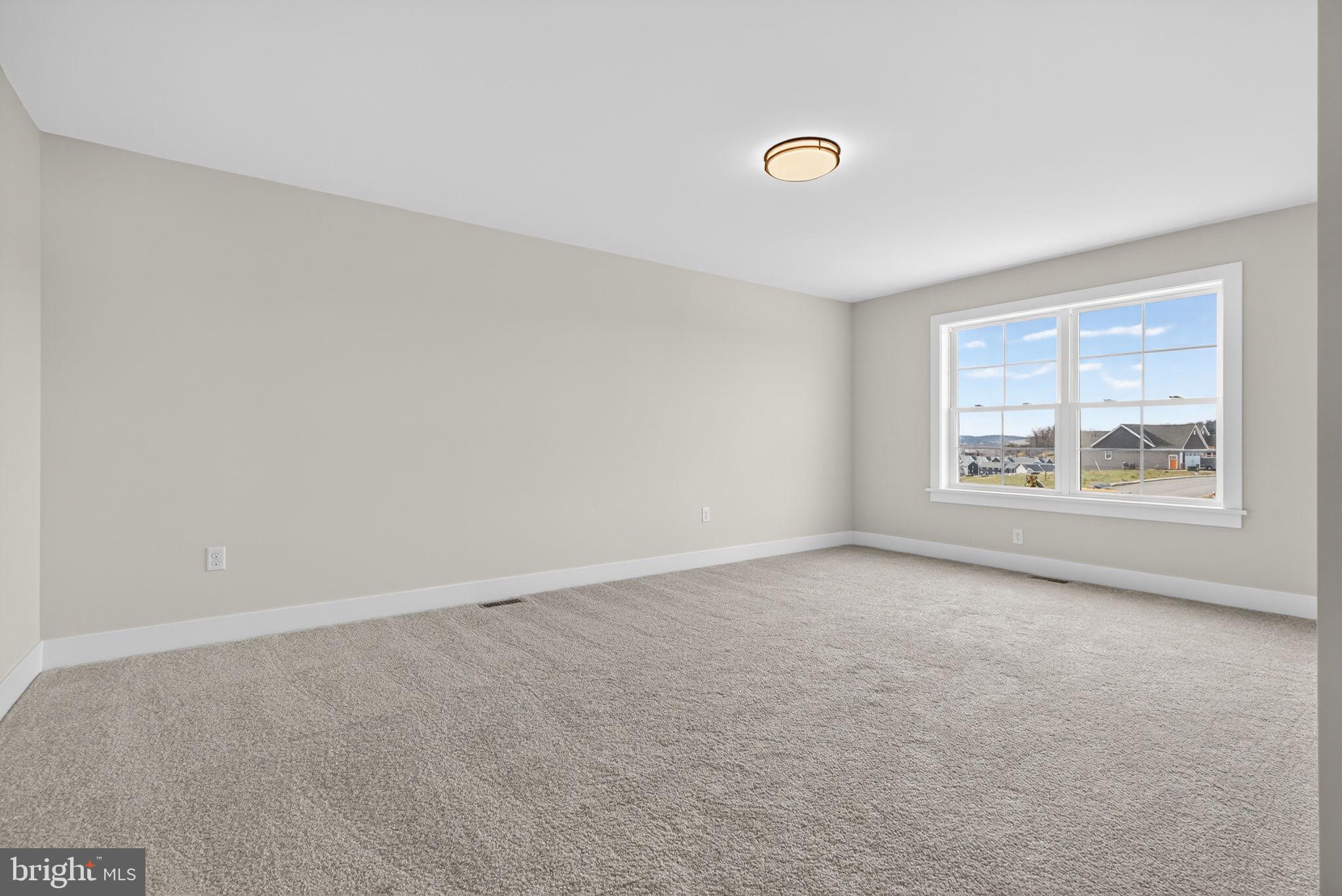 RIVER RIDGE HILLS - Residential