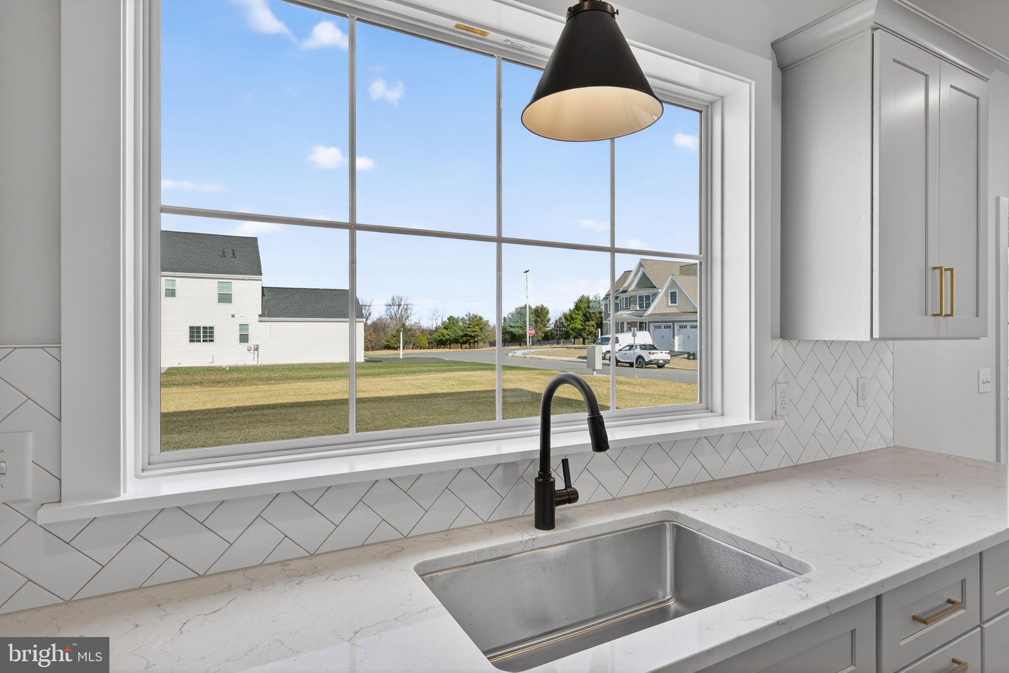 RIVER RIDGE HILLS - Residential