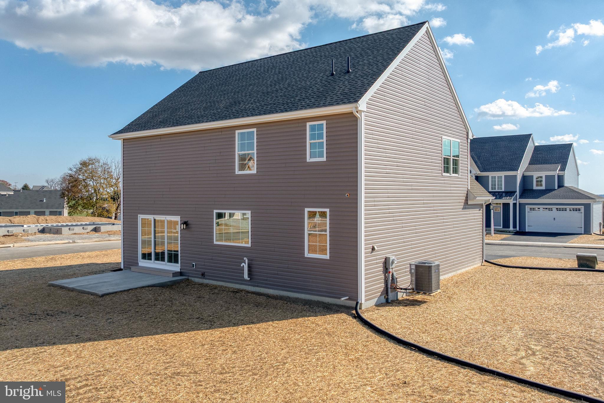 RIVER RIDGE HILLS - Residential