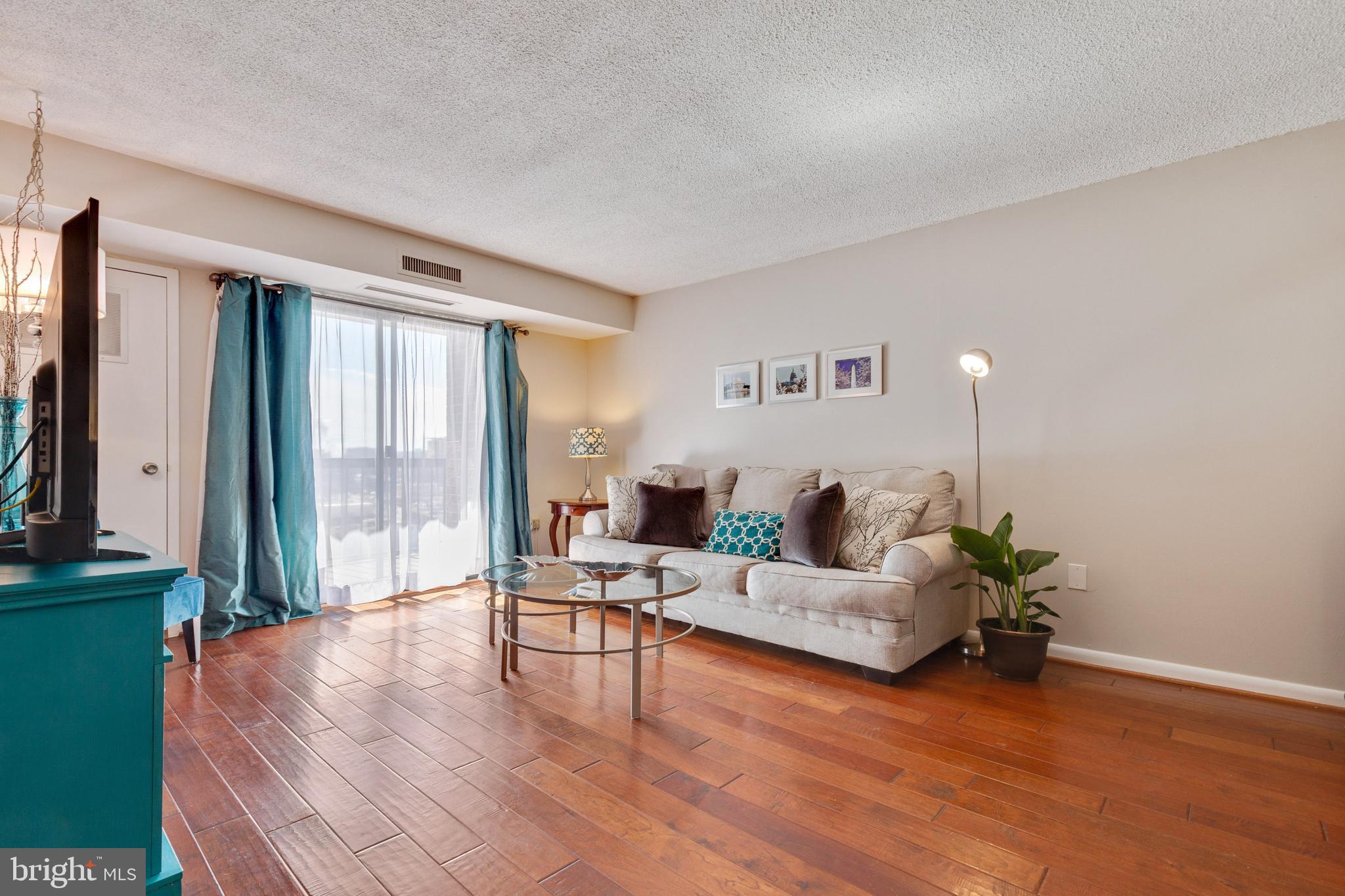 HALLMARK - Residential