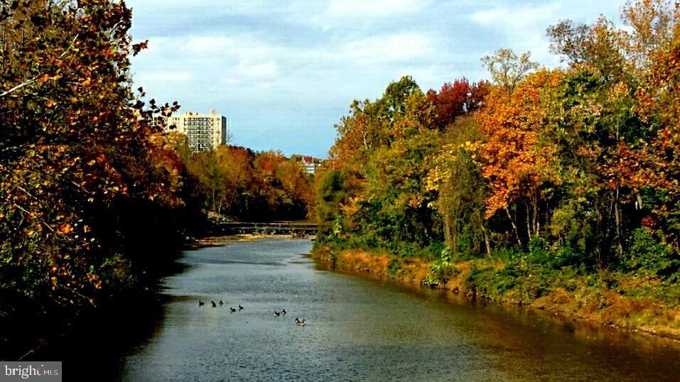 HALLMARK - Residential