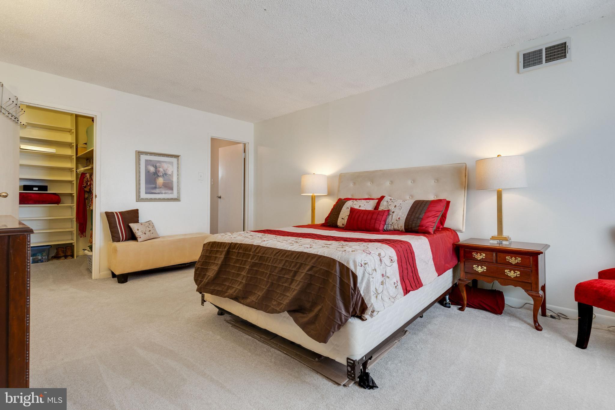 HALLMARK - Residential