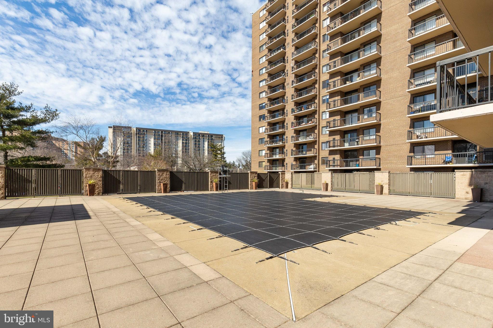 HALLMARK - Residential