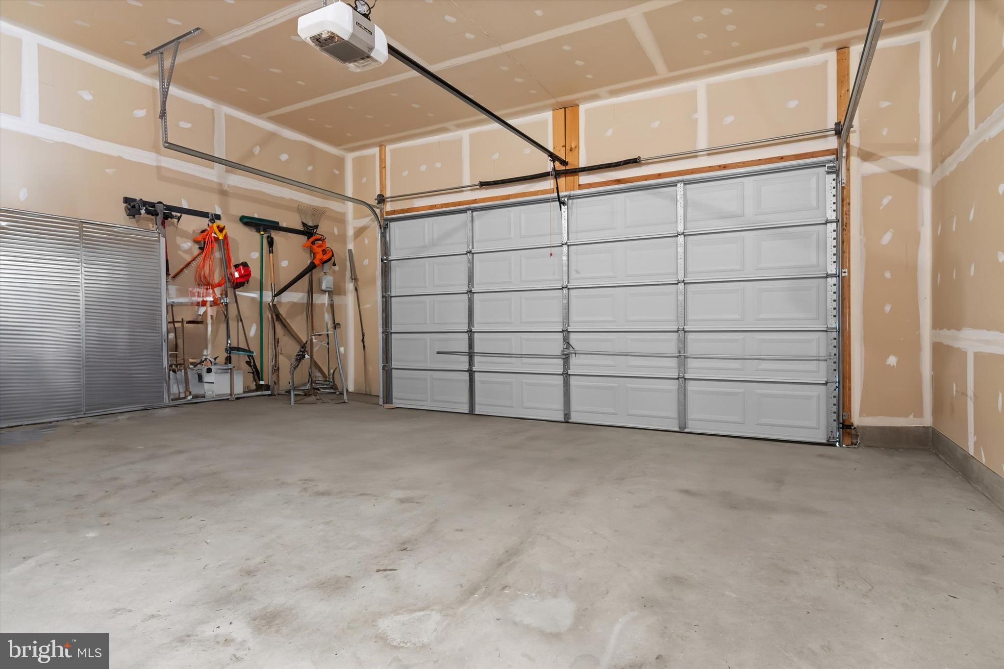 COLONIAL FORGE - Residential