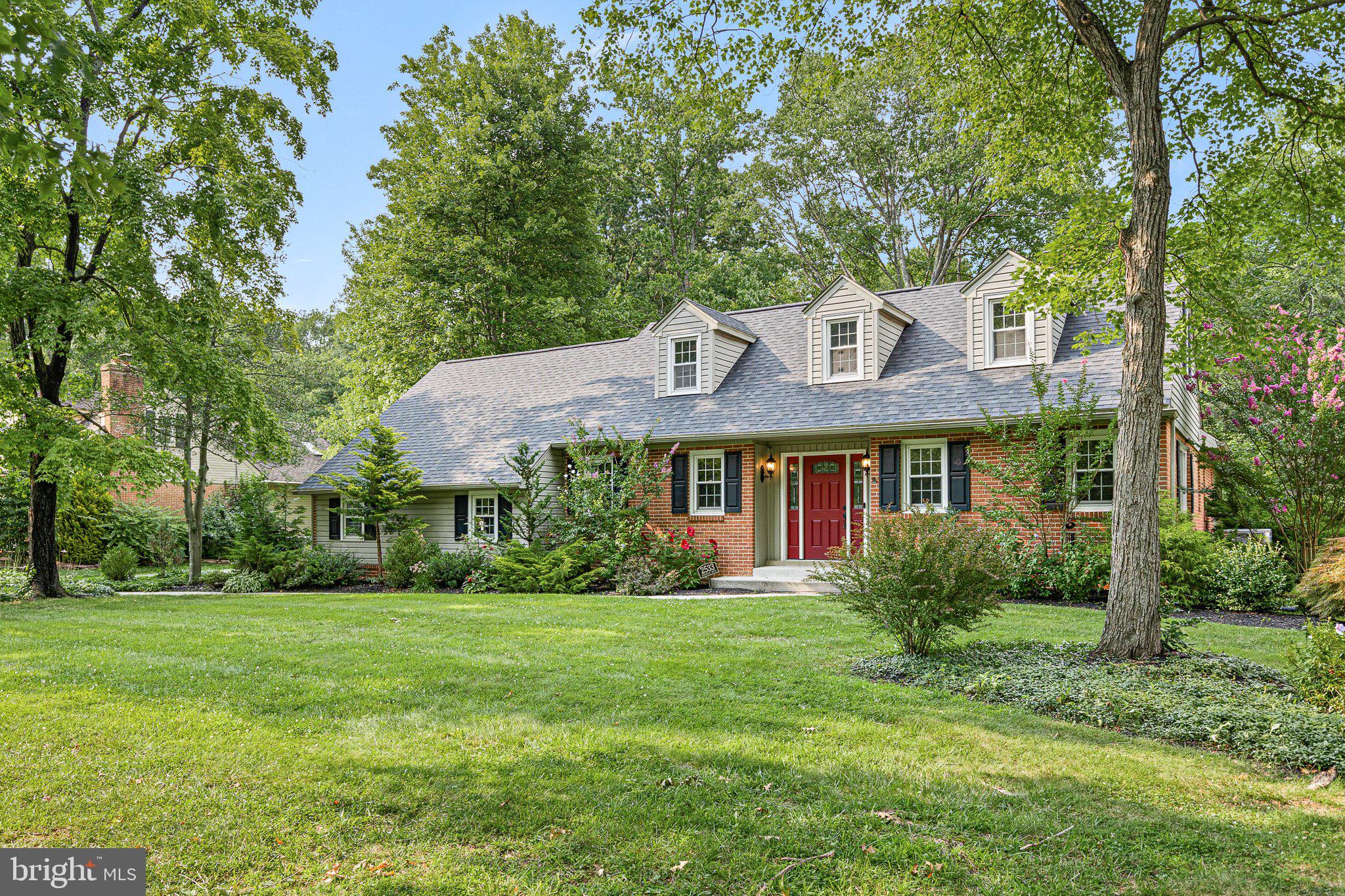 2533 DEEPWOOD DRIVE