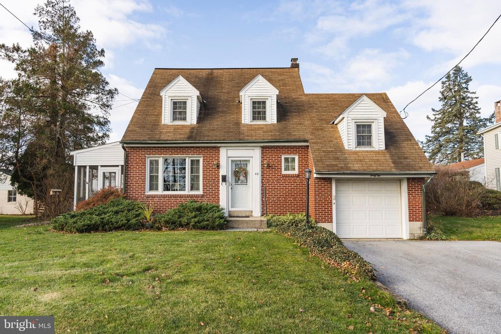 Photo of 42 CHURCH ST, LITITZ, PA 17543 (MLS # PALA2029388)