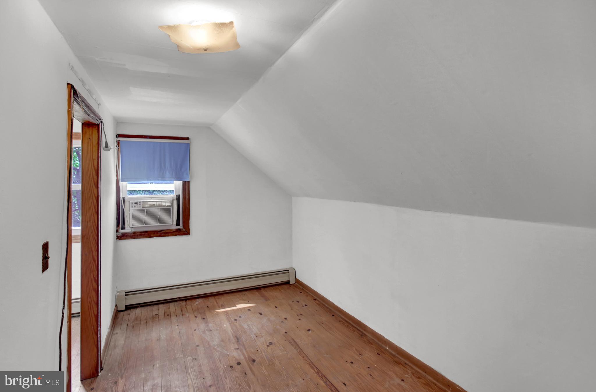 REISTERSTOWN - Residential