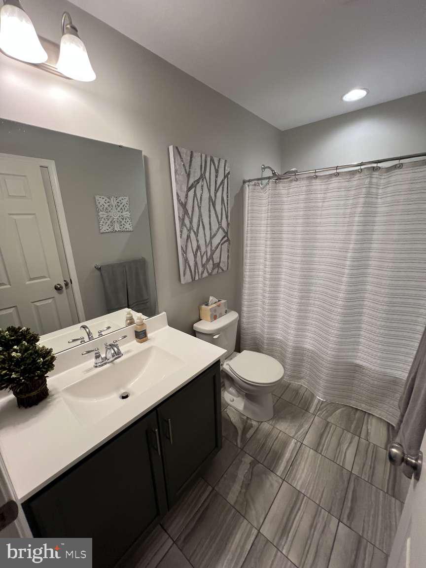 LAUREL RIDGE ESTATES - Residential