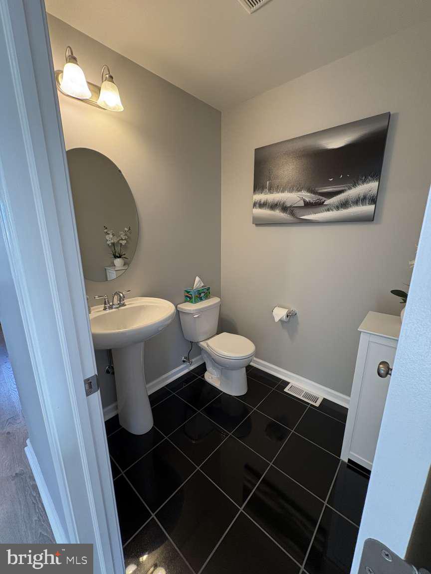 LAUREL RIDGE ESTATES - Residential