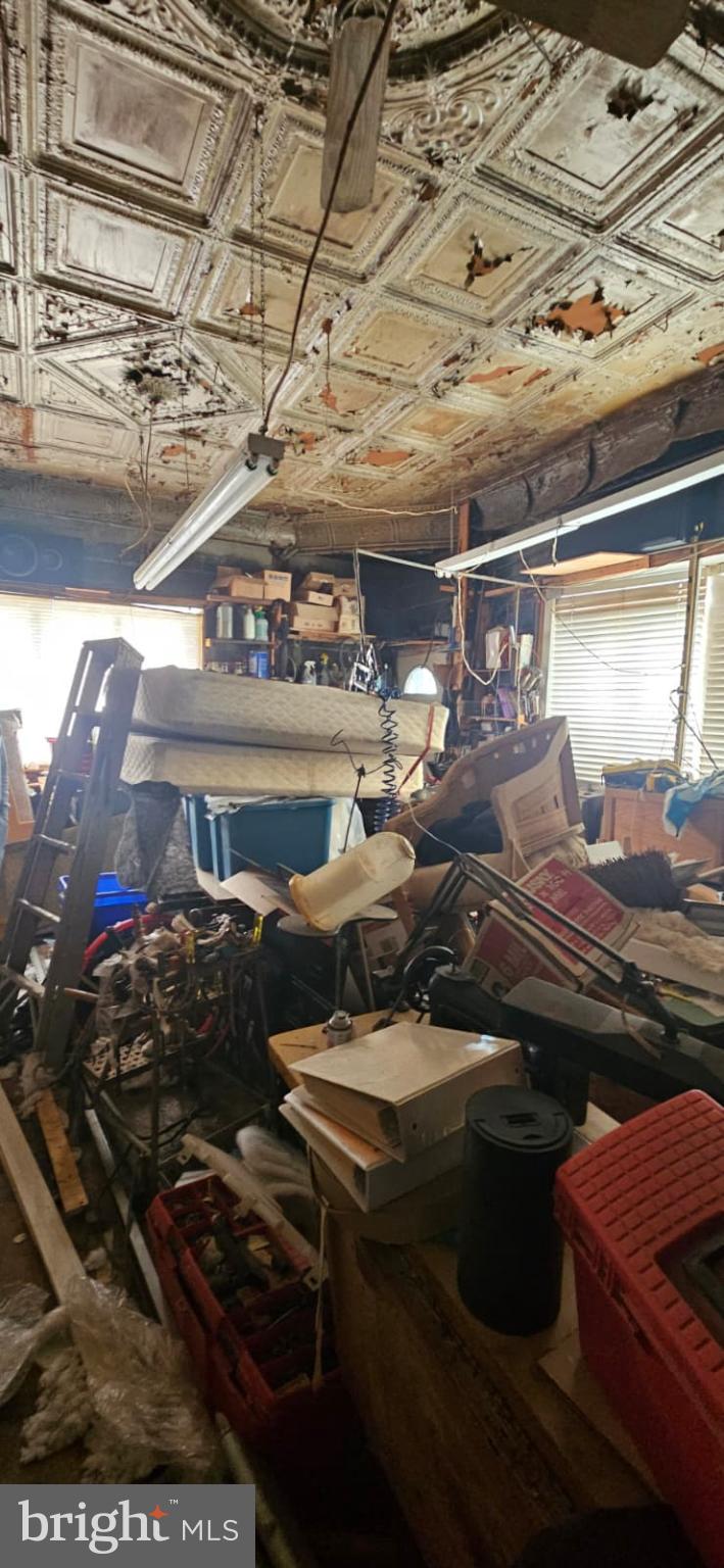 DICKINSON NARROWS - Residential