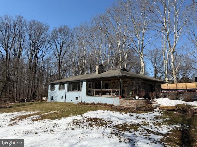 1810 RIDGEVIEW DRIVE