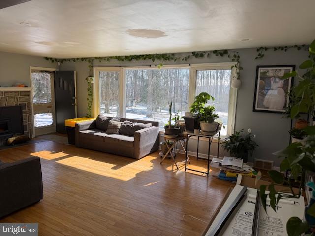 1810 RIDGEVIEW DRIVE