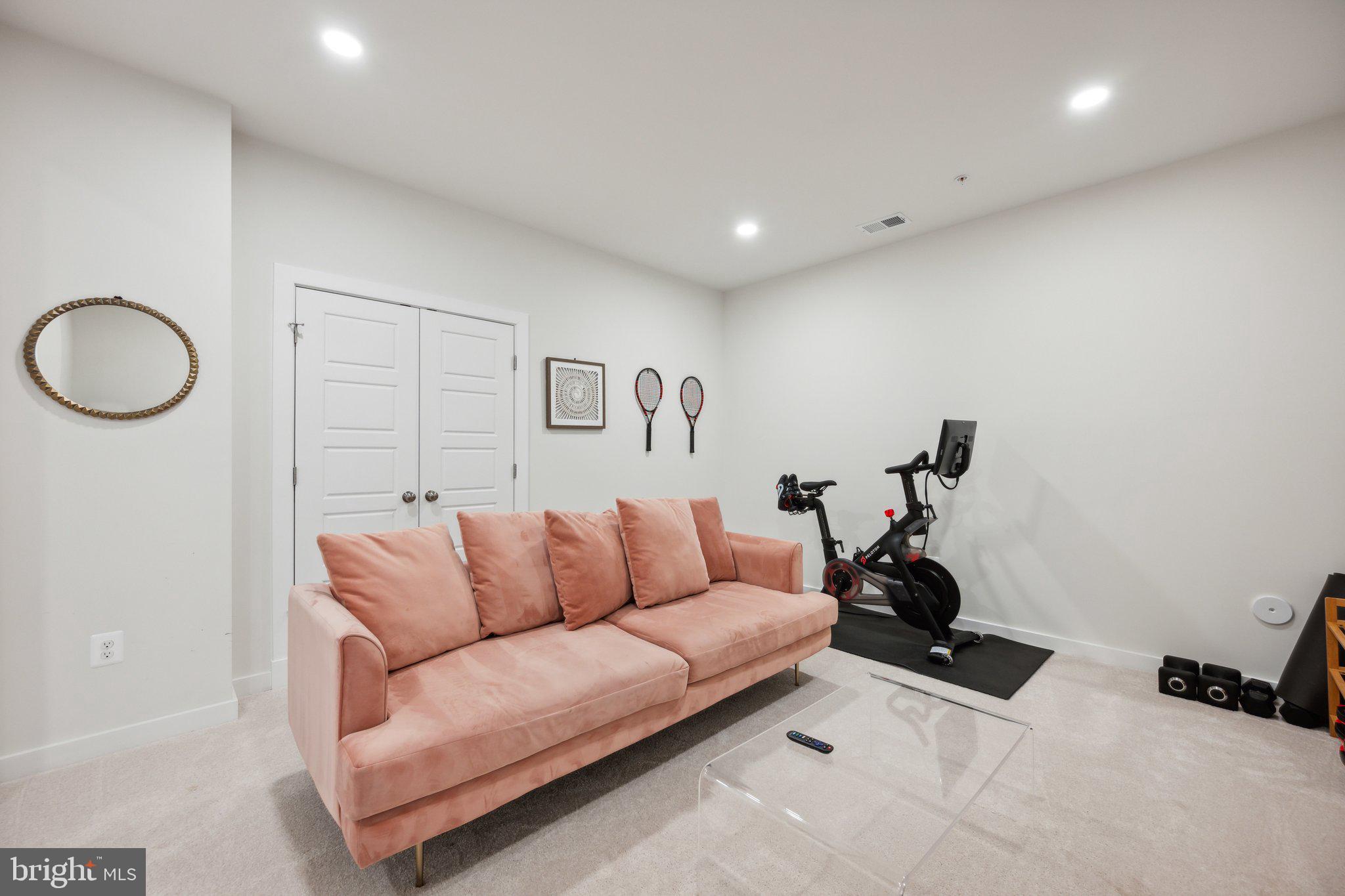 SOUTHLAKE - Residential Lease