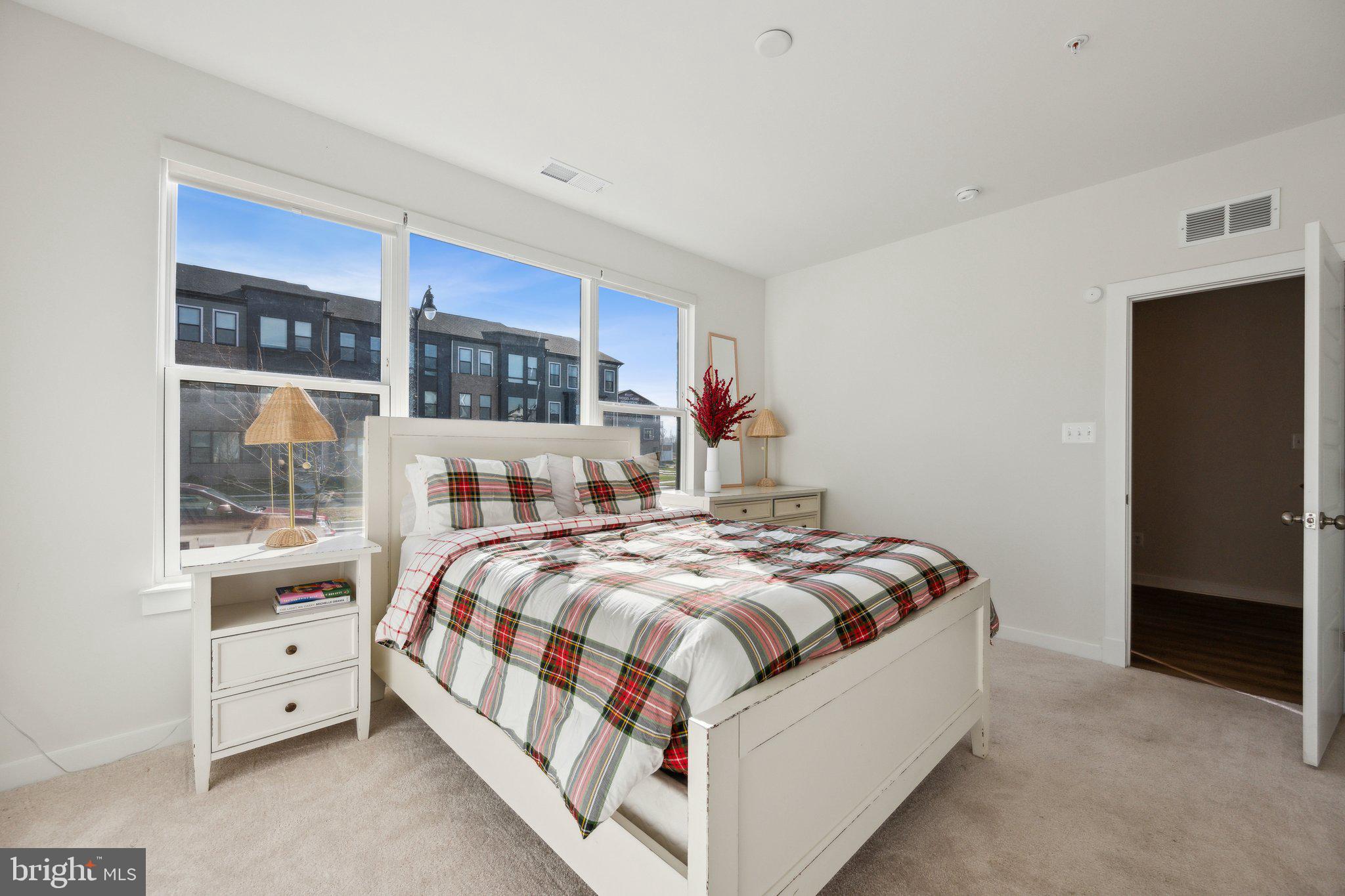 SOUTHLAKE - Residential Lease