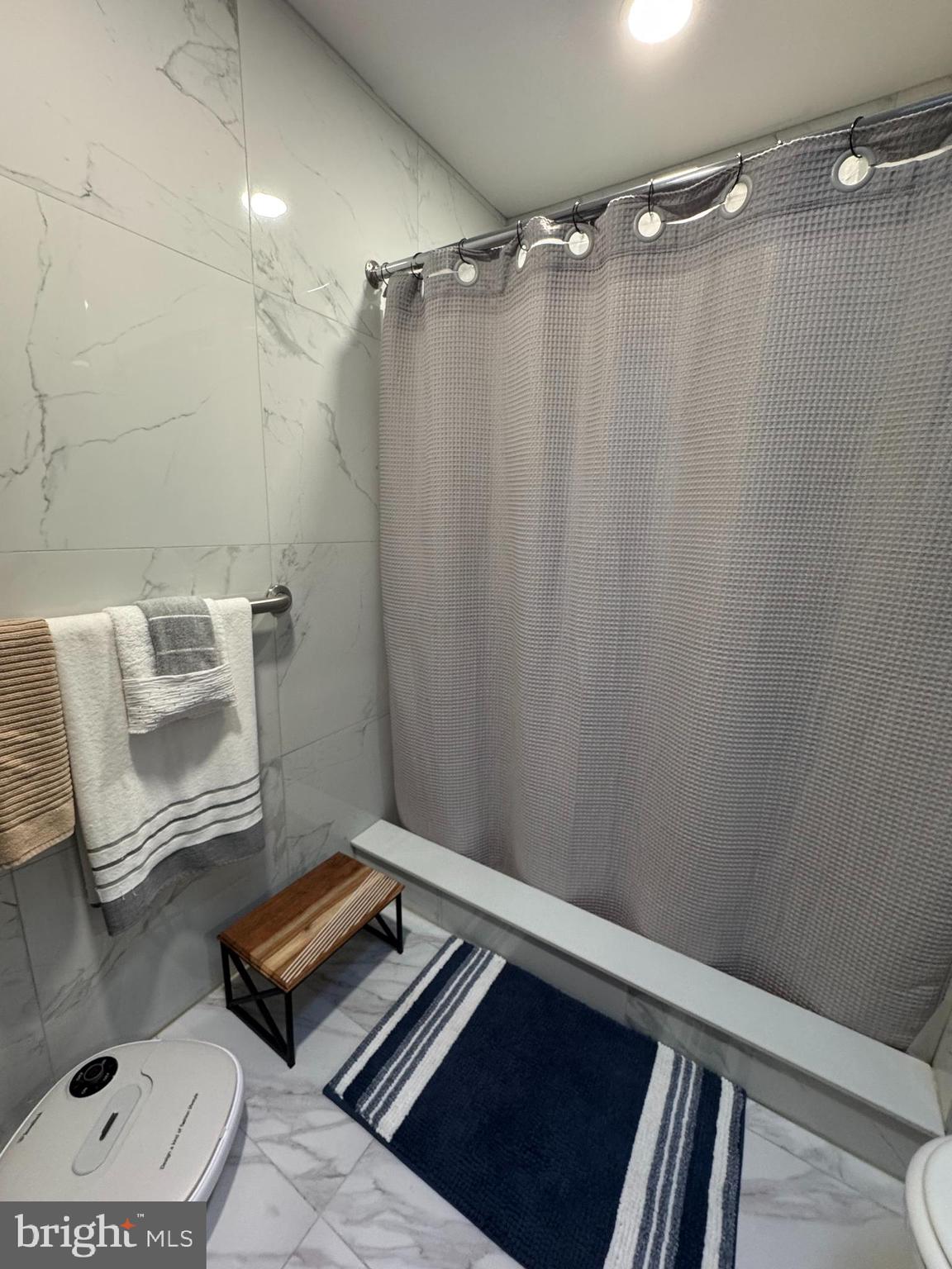 PHILADELPHIA (NORTHEAST) - Residential